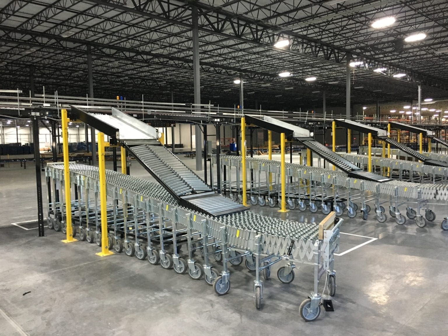 Skate Wheel Flexible Gravity Conveyors for Warehouses PWD